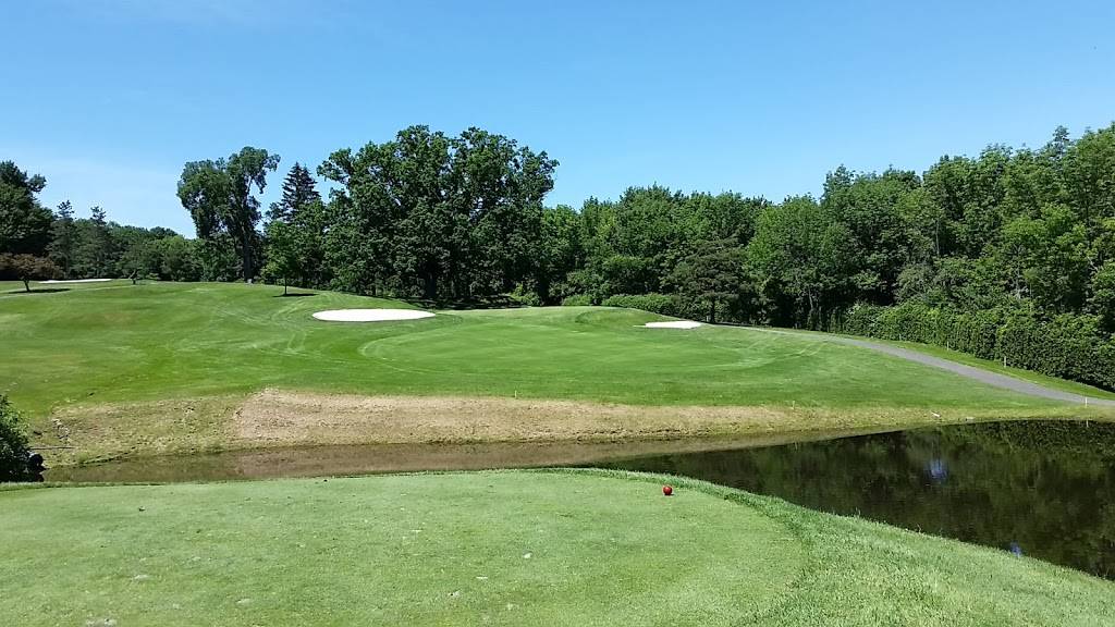 Moonbrook Country Club | restaurant | 2879 N Main Street Ext, Jamestown, NY 14701, USA | 7164841935 OR +1 716-484-1935