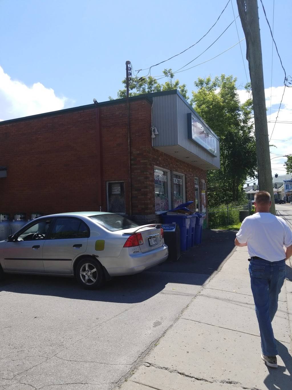 Phanie B.B.Q. | restaurant | 154 Rue Notre Dame, LÉpiphanie, QC J5X 2W2, Canada | 4505880288 OR +1 450-588-0288