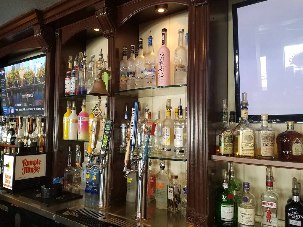 Charlies Stars and Stripes | restaurant | 296 N 2nd Ave, Upland, CA 91786, USA | 9099812411 OR +1 909-981-2411