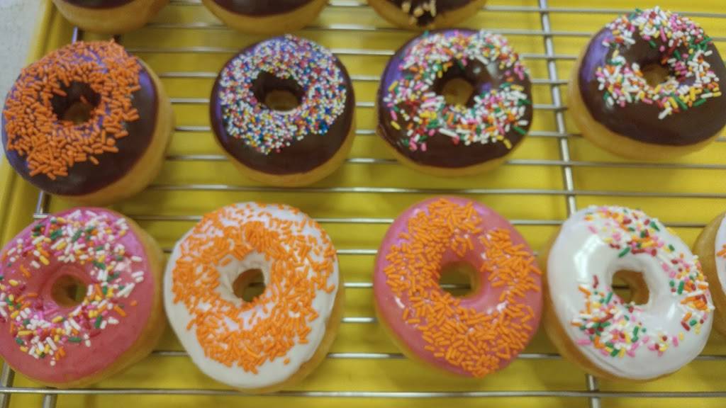 BNB DONUT | bakery | 2646 William D Tate Ave, Grapevine, TX 76051, USA | 8172034251 OR +1 817-203-4251