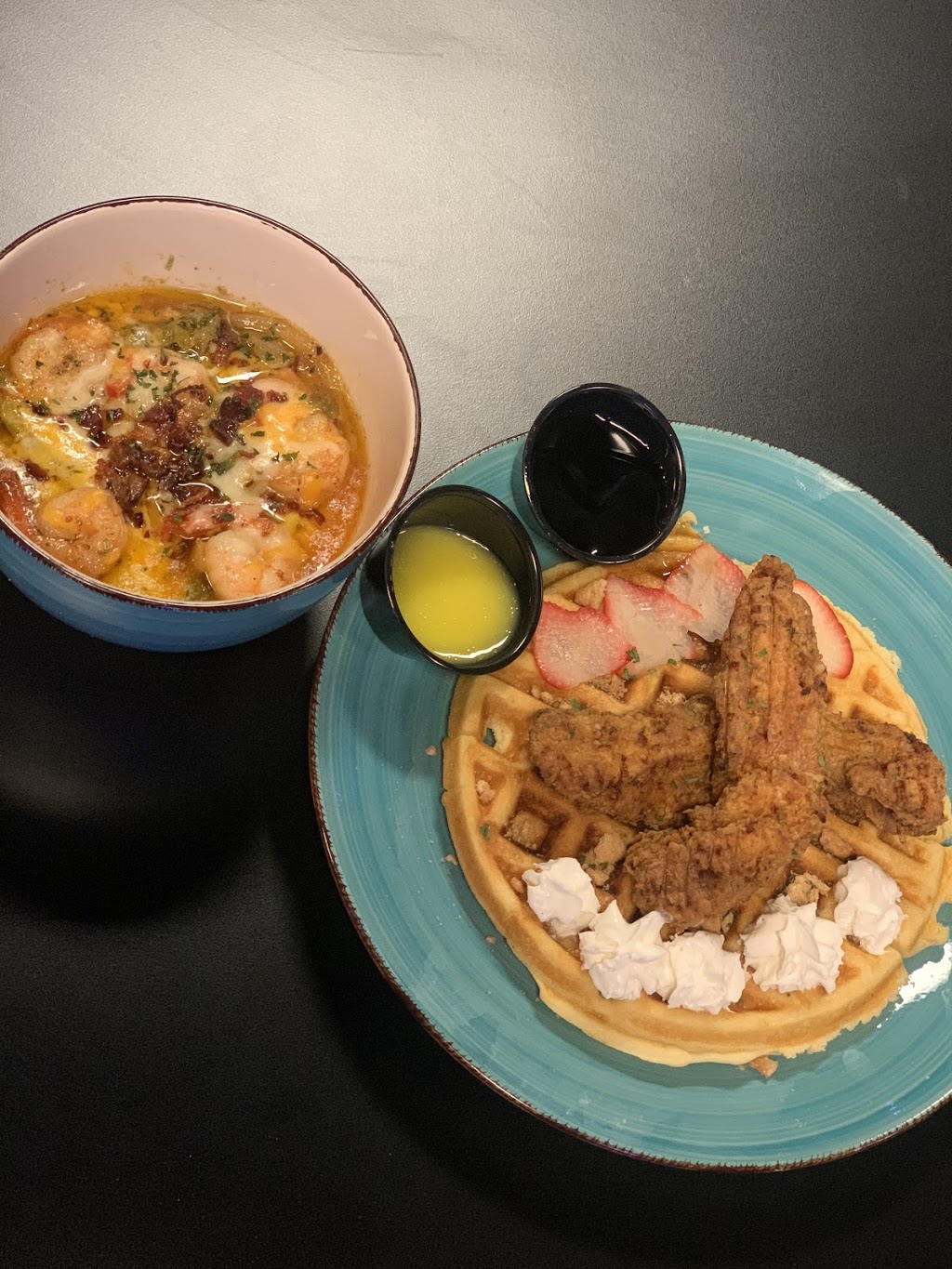 Playos Nightclub | restaurant | 1700 Grant St, Gary, IN 46404, USA | 2194556003 OR +1 219-455-6003