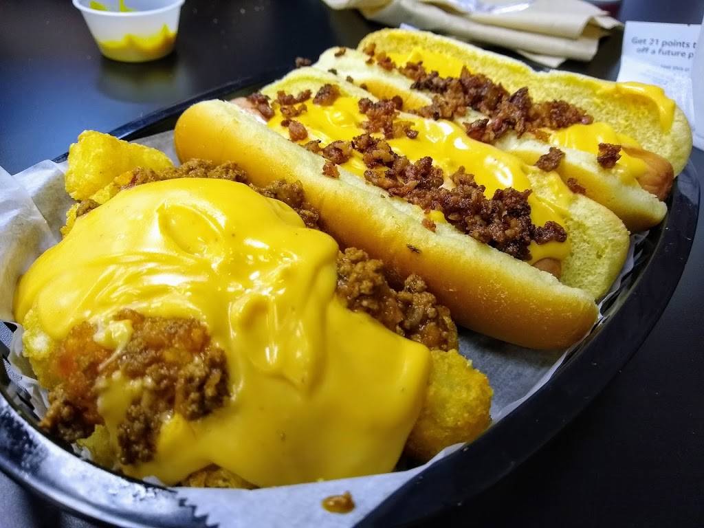 Mitten Dogs & More | restaurant | 2625 W Michigan Ave, Kalamazoo, MI 49006, USA | 2693128979 OR +1 269-312-8979