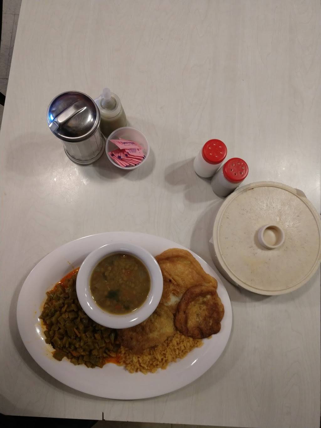 El Mana Mexican Restaurant | restaurant | 6606 S Zarzamora St, San Antonio, TX 78211, USA | 2105921125 OR +1 210-592-1125