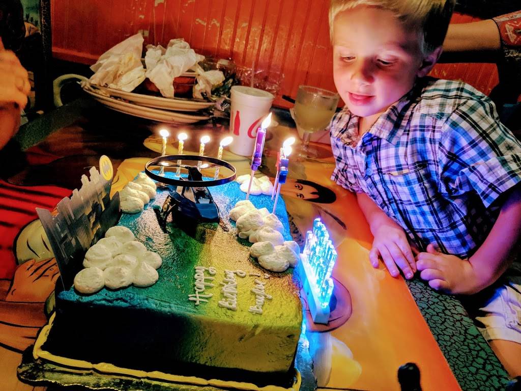 Dos Margaritas | restaurant | 4 Industrial Park Dr, Hendersonville, TN 37075, USA | 6158268339 OR +1 615-826-8339