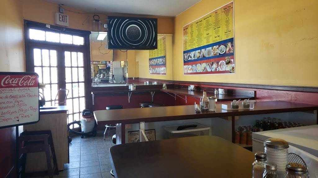 Martas Courthouse Cafe | restaurant | 3136 NW 27th Ave, Miami, FL 33142, USA | 3056353797 OR +1 305-635-3797