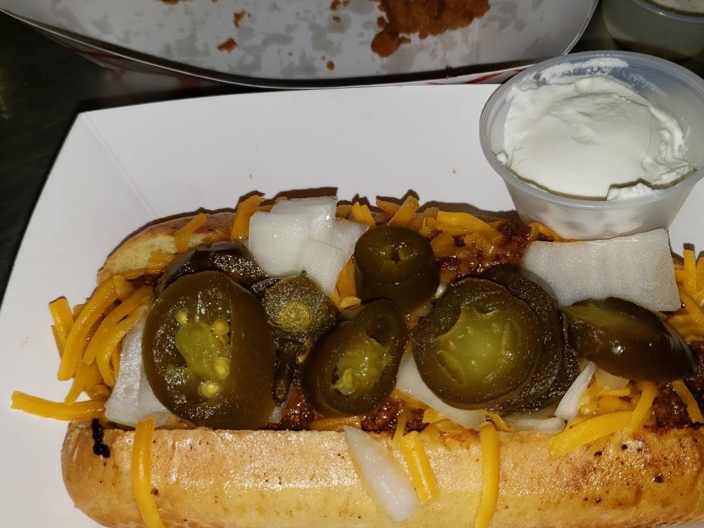 The Twisted Prop Bar & Grille | restaurant | 615 7th St SW, Winter Haven, FL 33881, USA | 8632931937 OR +1 863-293-1937