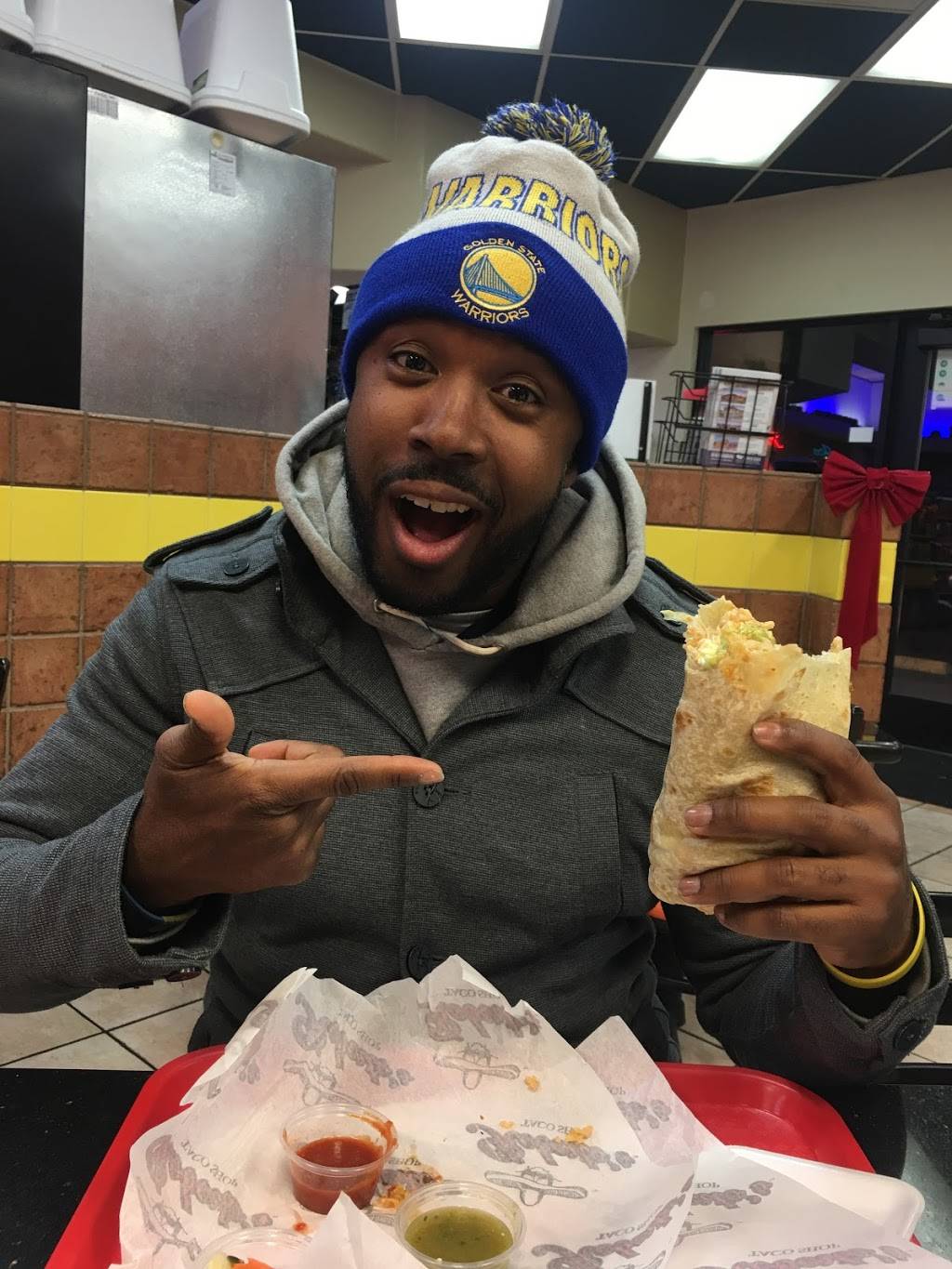 Robertos Taco Shop | restaurant | 2151 N Rancho Dr, Las Vegas, NV 89106, USA | 7028708236 OR +1 702-870-8236