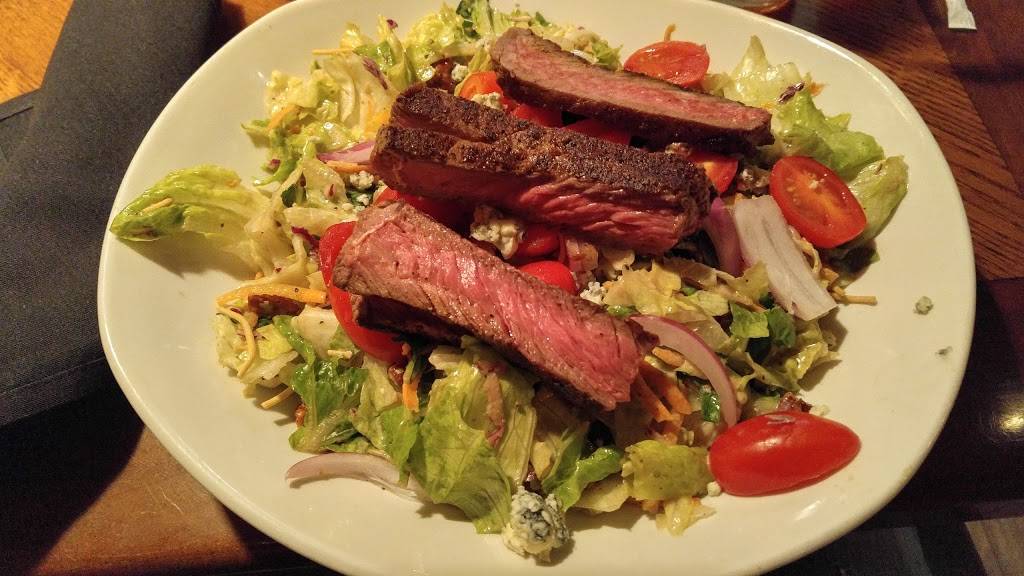 Outback Steakhouse | restaurant | 995 N Peachtree Pkwy, Peachtree City, GA 30269, USA | 7704869292 OR +1 770-486-9292