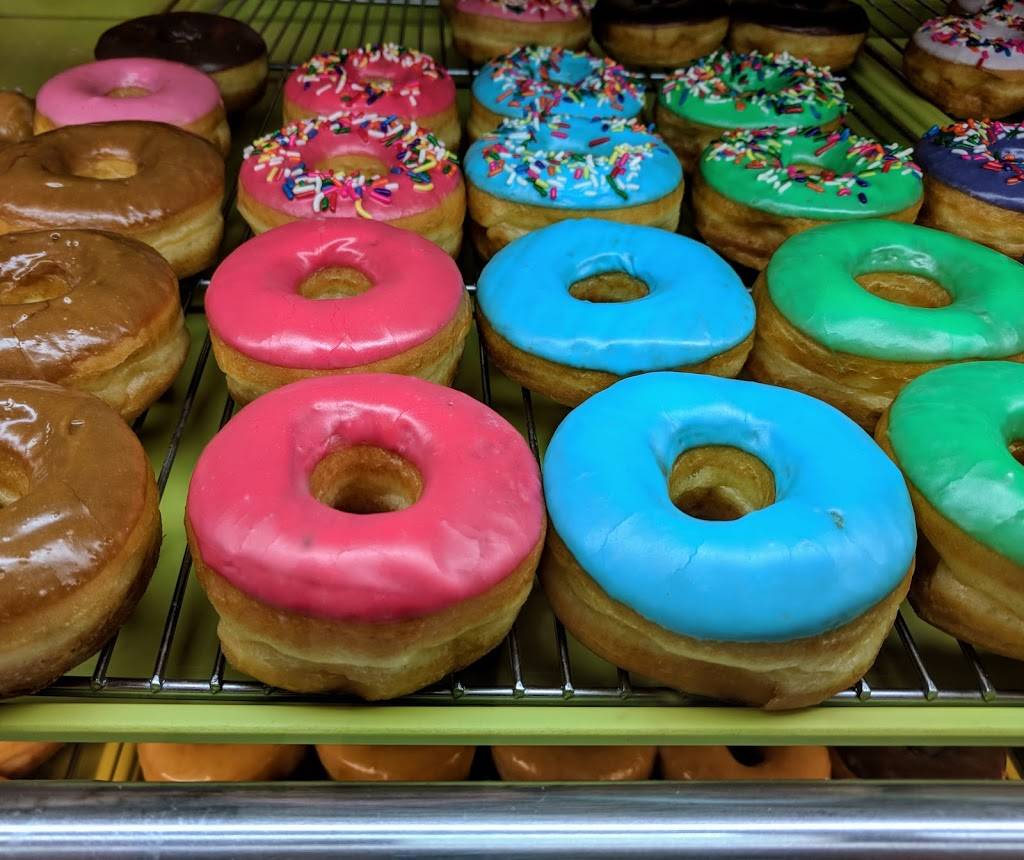 Yankee Donuts | restaurant | 2111 Spring Cypress Rd, Spring, TX 77388, USA | 2819076318 OR +1 281-907-6318