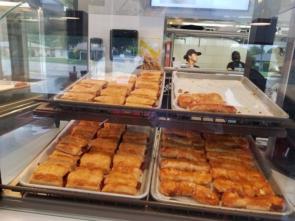 Zaza New Cuban Diner | bakery | 3500 Curry Ford Rd, Orlando, FL 32806, USA | 4072280060 OR +1 407-228-0060