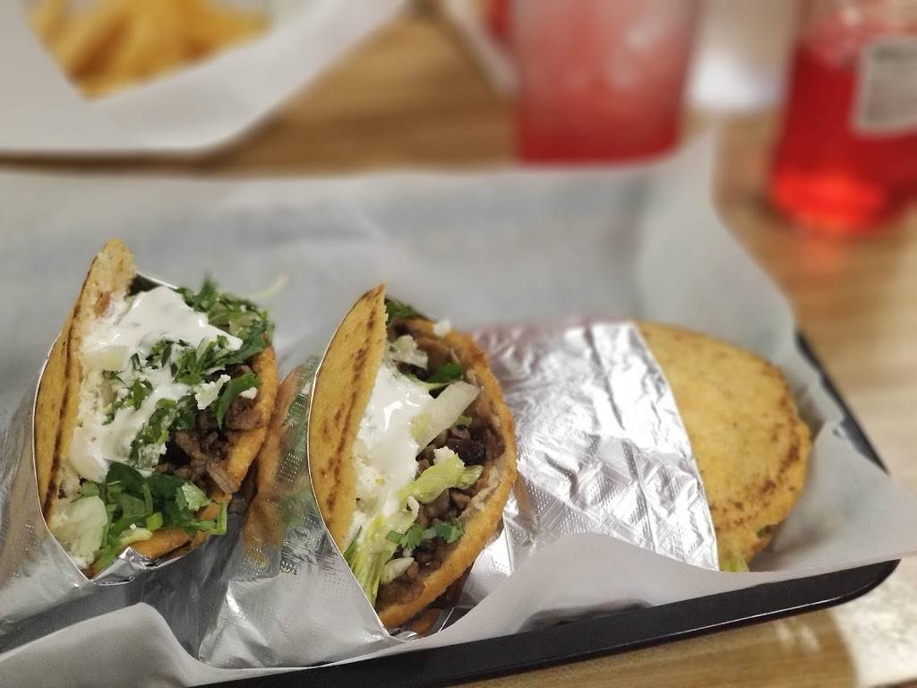 Fiesta Del Mar | restaurant | 11320 E 21st St, Tulsa, OK 74129, USA | 9184379299 OR +1 918-437-9299