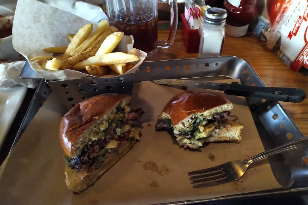 Chilis Grill & Bar | Open for Dine-In, Delivery and Takeout | restaurant | 7887 E Central Ave, Wichita, KS 67206, USA | 3166864110 OR +1 316-686-4110