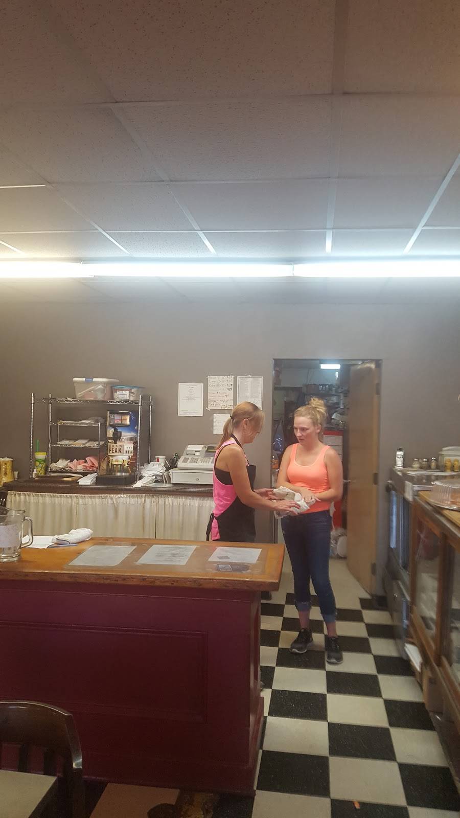 Hot Diggitys | restaurant | 1224 U.S. 9, Hudson, NY 12534, USA | 5188286892 OR +1 518-828-6892