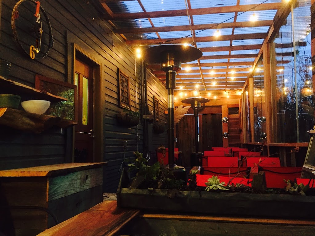 Central Point Perk & Bakeshop | cafe | 117 E Pine St, Central Point, OR 97502, USA | 5416135962 OR +1 541-613-5962