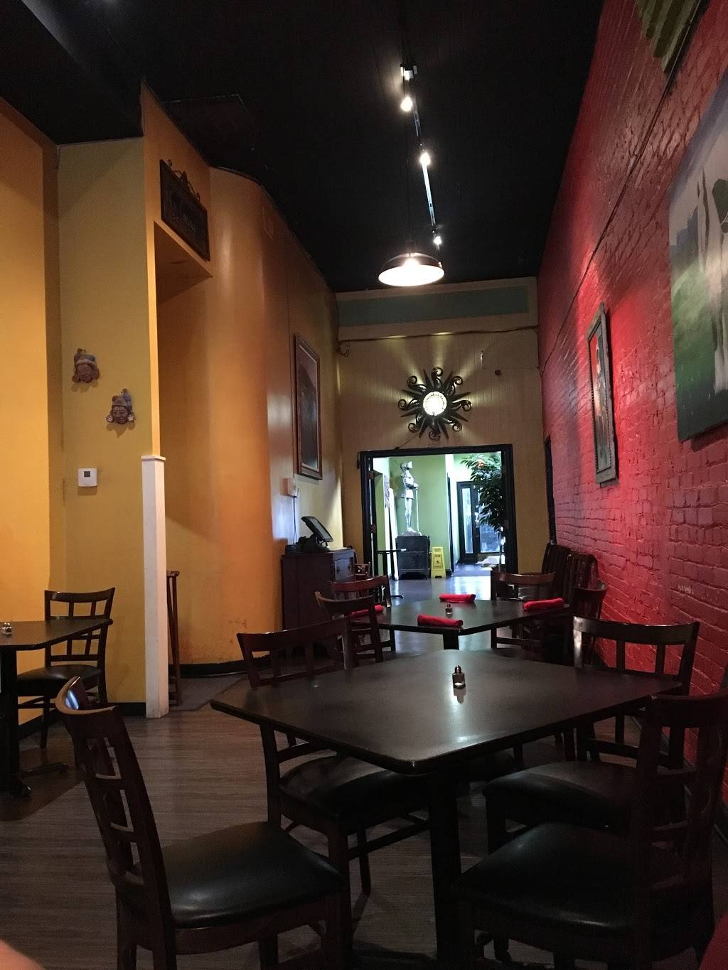 La Cocina de Mama | restaurant | 535 Main St, Shelbyville, KY 40065, USA | 5026331114 OR +1 502-633-1114