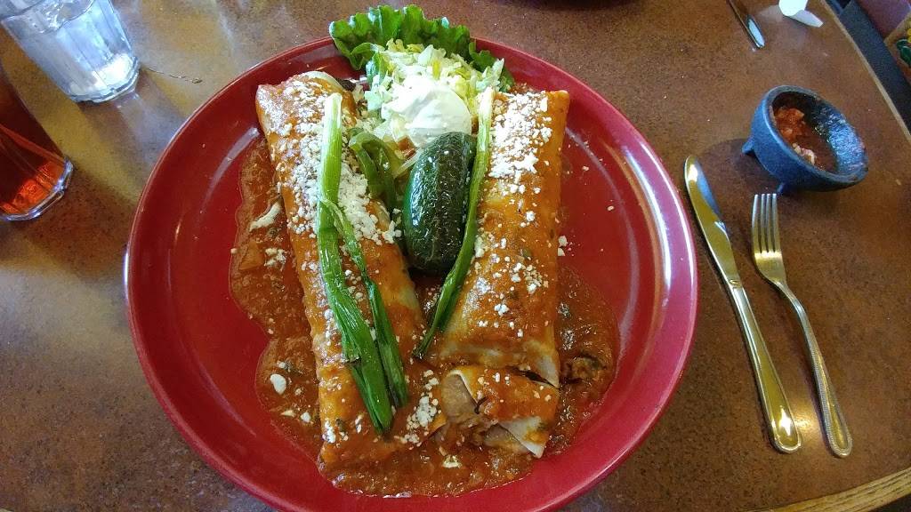 Casa Ramos Mexican Restaurant | restaurant | 400 Iron Point Rd, Folsom, CA 95630, USA | 9163551600 OR +1 916-355-1600