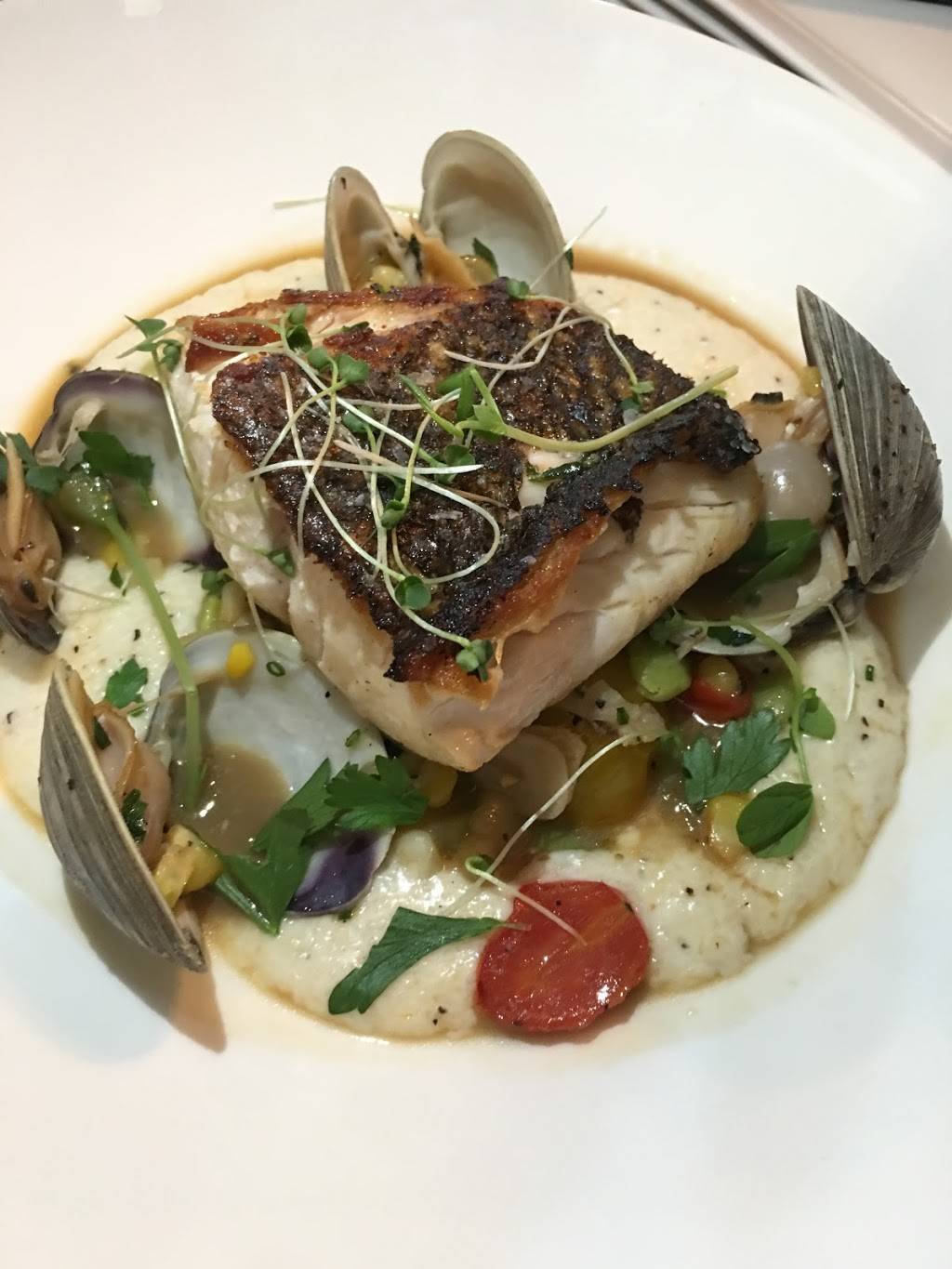 Rivers & Rhodes | restaurant | 382 Thames St, Bristol, RI 02809, USA | 4013969811 OR +1 401-396-9811