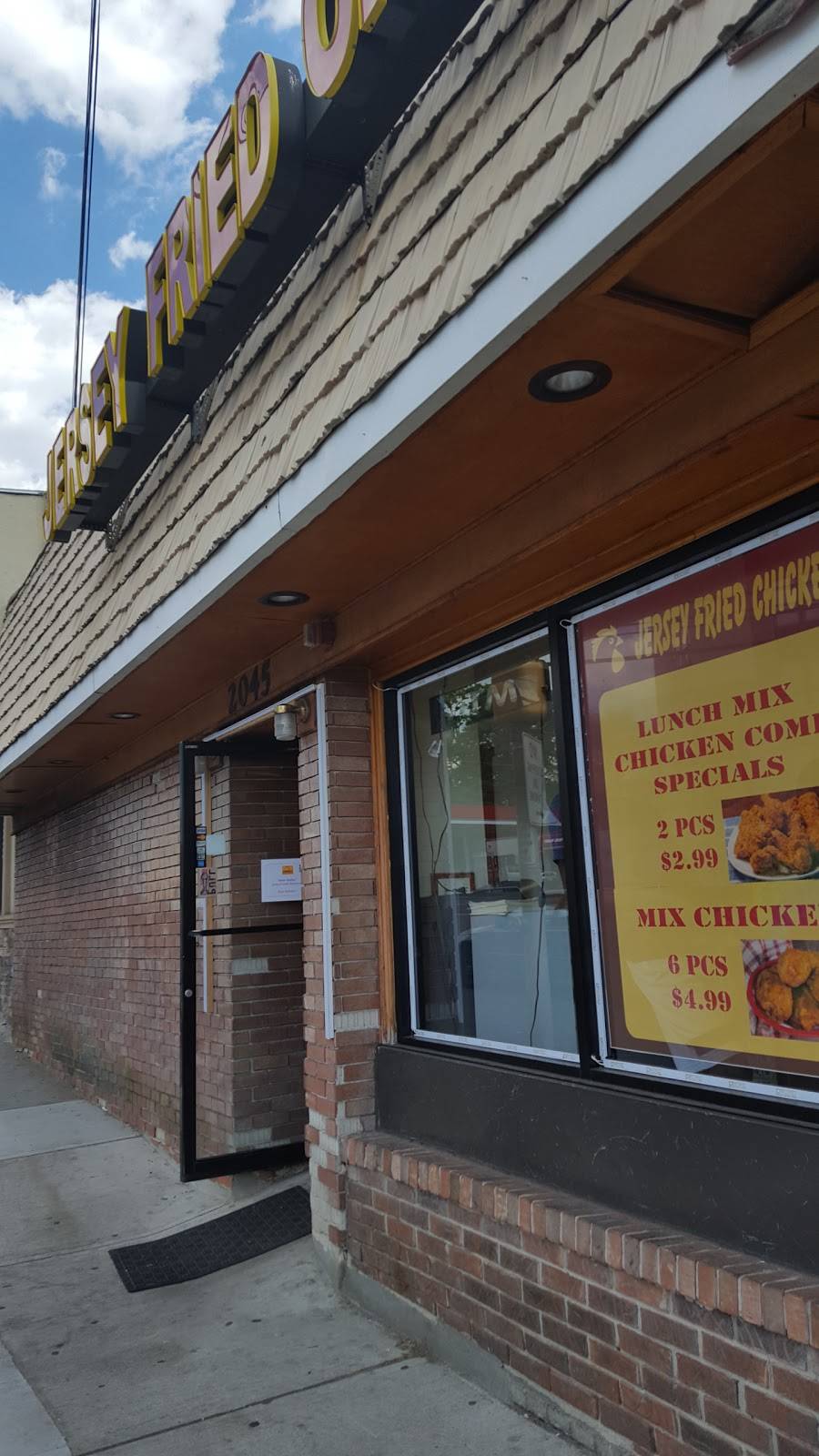 Jersey Fried Chicken | restaurant | 2045 Springfield Ave, Vauxhall, NJ 07088, USA | 9086881410 OR +1 908-688-1410