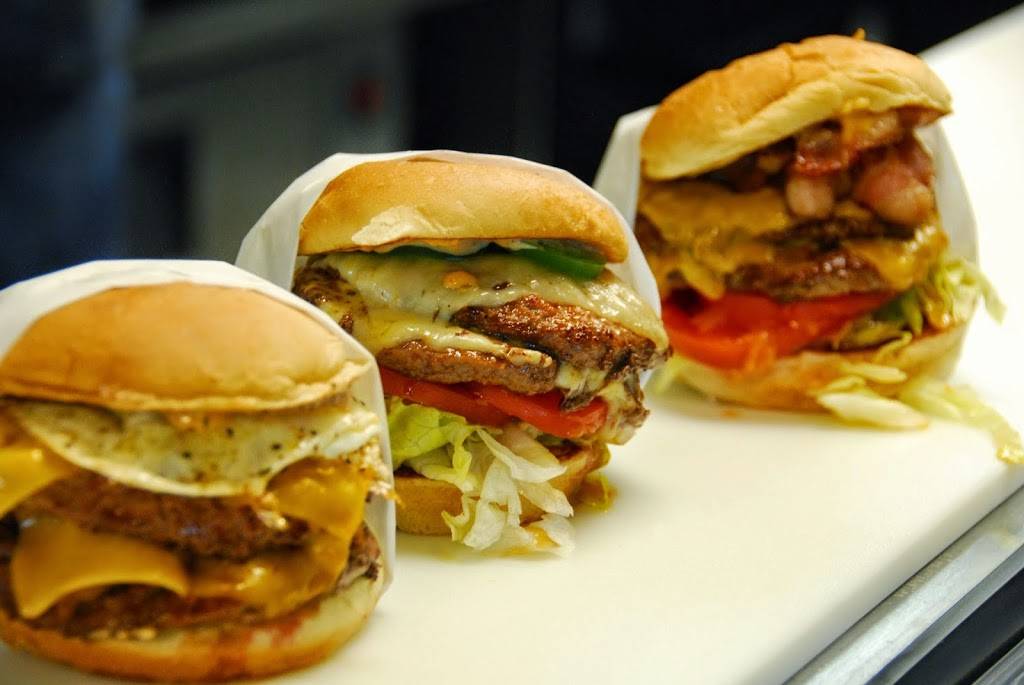 Burger Warfare | restaurant | 1209 Battleground Ave, Greensboro, NC 27408, USA | 3365000654 OR +1 336-500-0654