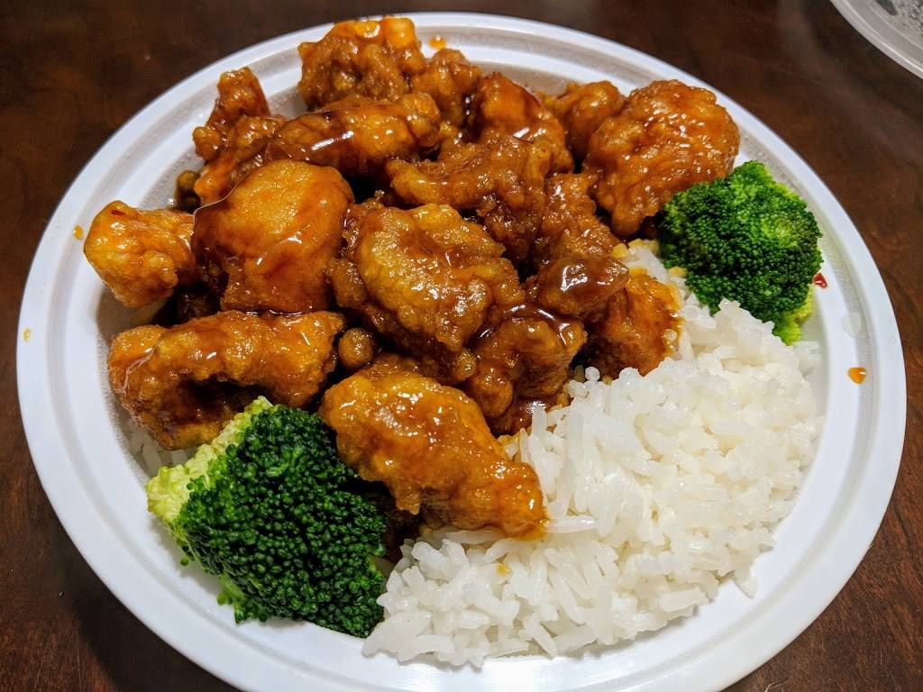 Ling Ling Chinese Restaurant | restaurant | 10476 Shelbyville Rd, Louisville, KY 40223, USA | 5022452100 OR +1 502-245-2100
