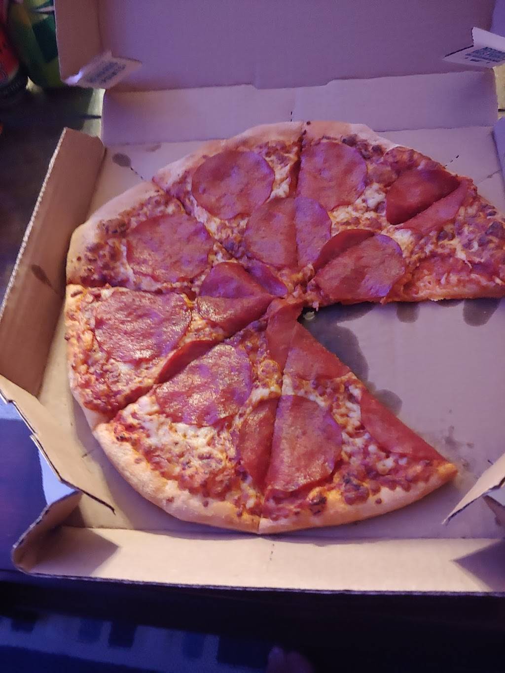 Dominos Pizza | meal delivery | 182 Wilson Ave, North York, ON M5M 4N7, Canada | 6474937300 OR +1 647-493-7300