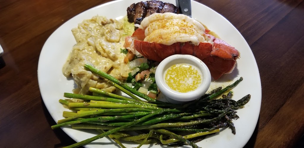 Patinis Grill | restaurant | 27008 102nd Ave NW, Stanwood, WA 98292, USA | 3605722981 OR +1 360-572-2981