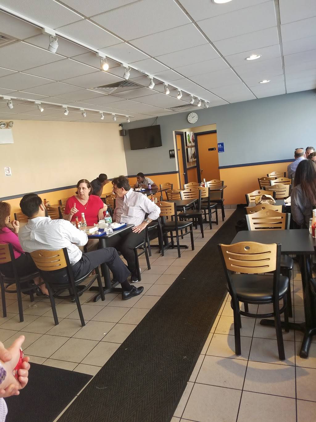 Griddle Cafe & Deli | restaurant | 30-18 Hunters Point Ave, Long Island City, NY 11101, USA | 7189377947 OR +1 718-937-7947