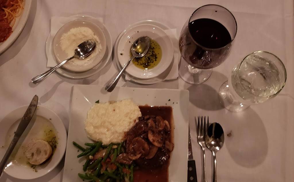 Sole Italian Restaurant | restaurant | 3401 N Kings Hwy, Myrtle Beach, SC 29577, USA | 8434433488 OR +1 843-443-3488