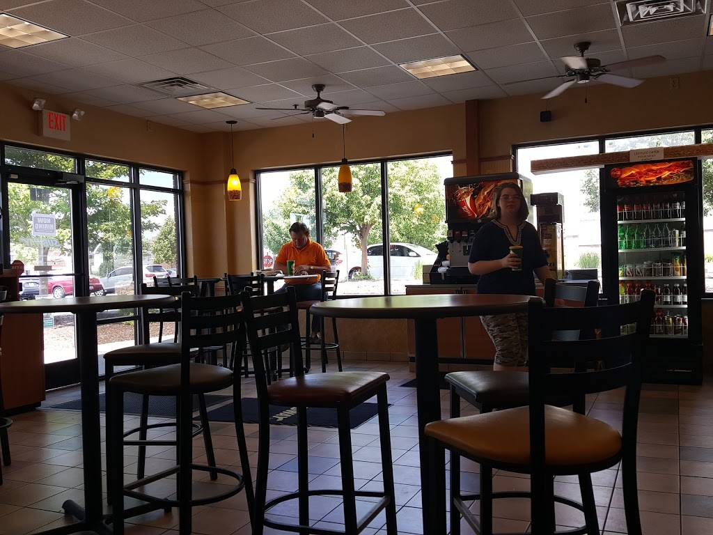 Subway | restaurant | 6000 Monona Dr, Monona, WI 53716, USA | 6084676100 OR +1 608-467-6100