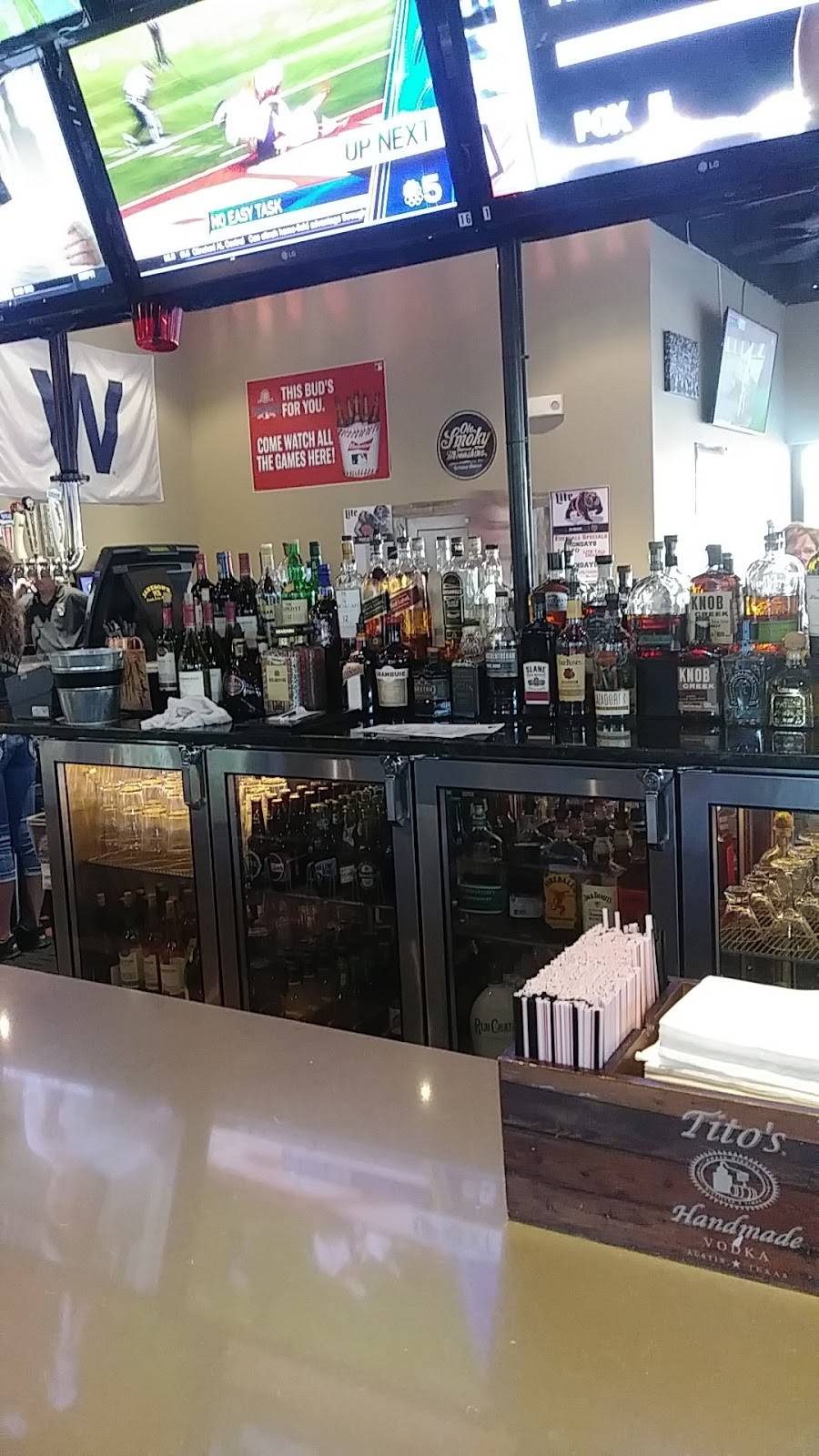 Jamesons Pub | restaurant | 2755 Black Rd, Joliet, IL 60435, USA | 8157290000 OR +1 815-729-0000