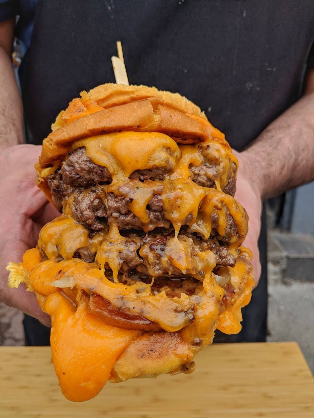 Top Gun Burger | restaurant | 2761 Markham Rd unit D31-32, Scarborough, ON M1X 0A4, Canada | 6473447883 OR +1 647-344-7883