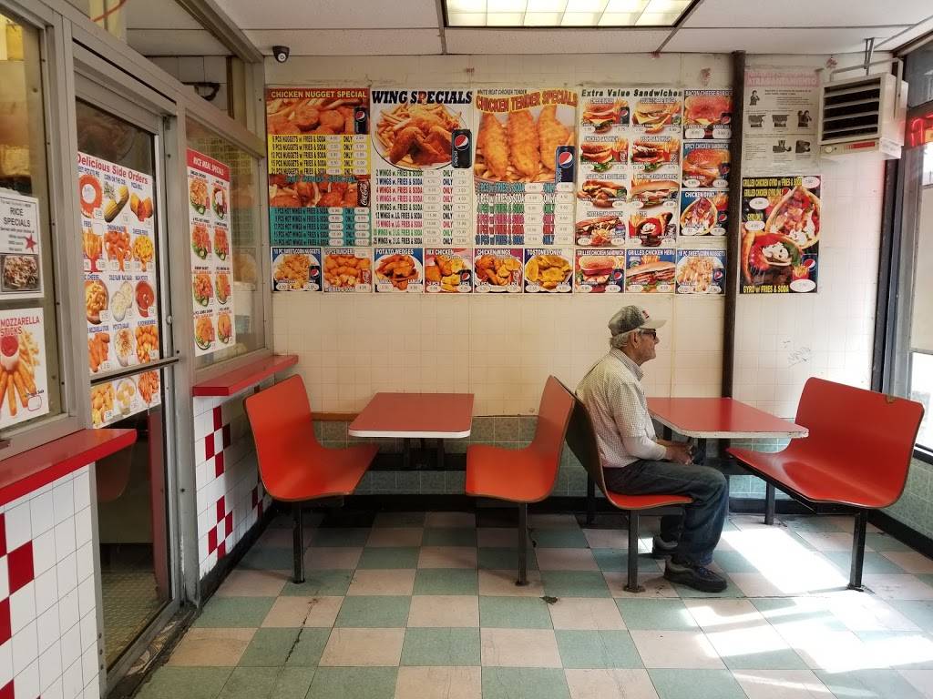 Kennedys Chicken & Sandwiches | restaurant | 495 E 138th St, Bronx, NY 10454, USA | 7184012360 OR +1 718-401-2360