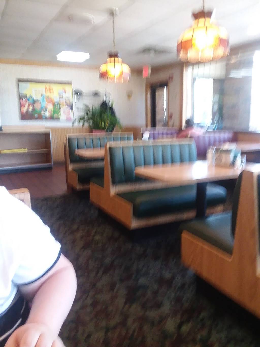 Mr. Burger | restaurant | 1750 44th St SE, Grand Rapids, MI 49508, USA | 6164558604 OR +1 616-455-8604