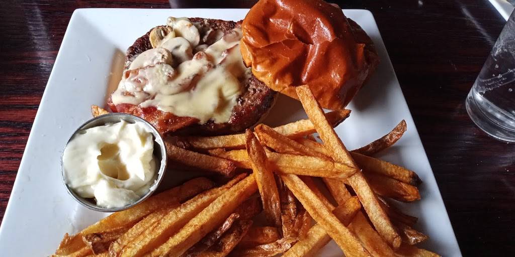 Firewood Grill | restaurant | 1202 E Grand River Ave, Howell, MI 48843, USA | 5176187204 OR +1 517-618-7204