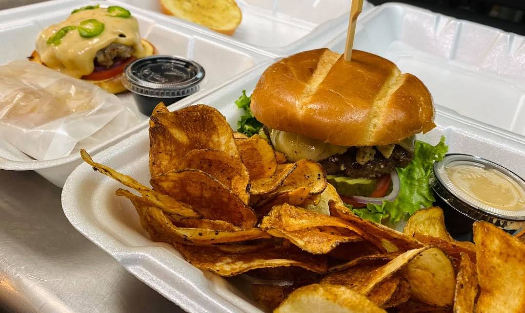 The Local Pub and Grille | restaurant | 606 W Church St, Newark, OH 43055, USA | 7409158482 OR +1 740-915-8482