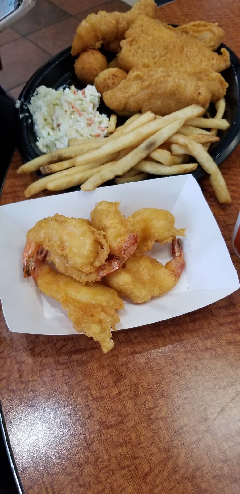 A&W Restaurant | restaurant | 379 N Bluff Rd Lot 10, Collinsville, IL 62234, USA | 6183455571 OR +1 618-345-5571