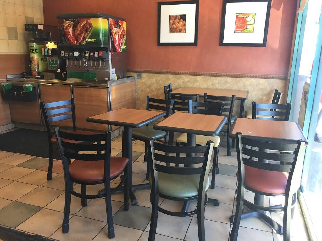 Subway Restaurants | restaurant | 1865 Lincoln Blvd #2, Santa Monica, CA 90404, USA | 3104507250 OR +1 310-450-7250