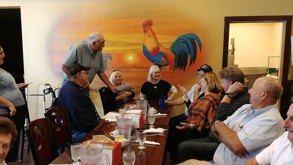 Roosters | restaurant | 221 S 5th St, Menno, SD 57045, USA | 6053875558 OR +1 605-387-5558