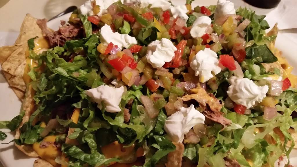 HIAWATHA Restaurant and Lounge | restaurant | 713 Grant St, Wausau, WI 54403, USA | 7158485166 OR +1 715-848-5166