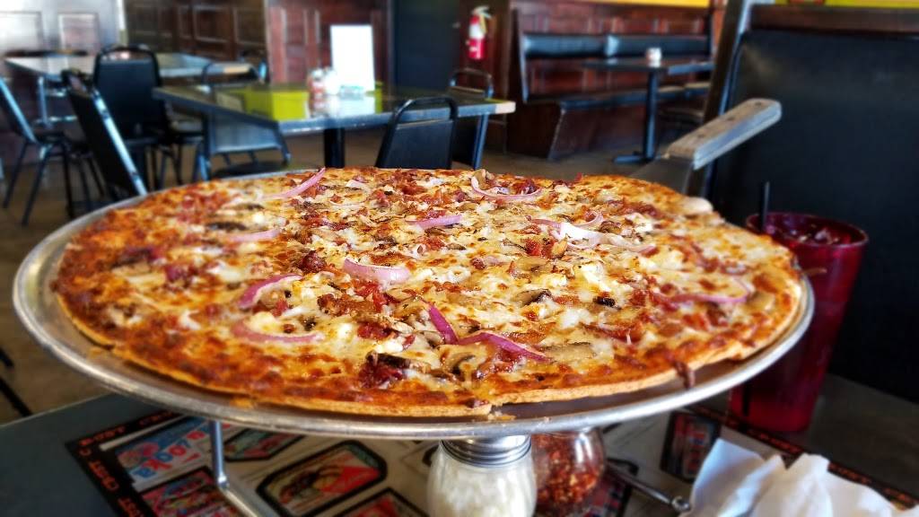 Crust Pizza | restaurant | 3211 Broad St, Chattanooga, TN 37408, USA | 4237564040 OR +1 423-756-4040