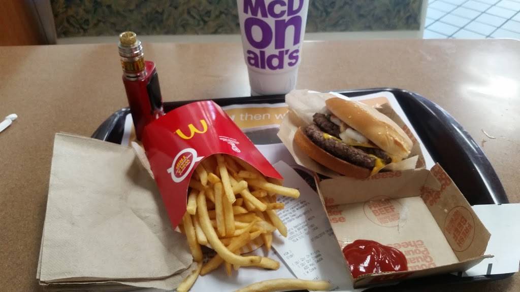 McDonalds | cafe | 280 N Broadway, Hicksville, NY 11801, USA | 5166812434 OR +1 516-681-2434