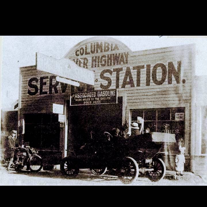 Historic Springdale Pub | restaurant | 32302 E Historic Columbia River Hwy, Corbett, OR 97019, USA | 5036952676 OR +1 503-695-2676