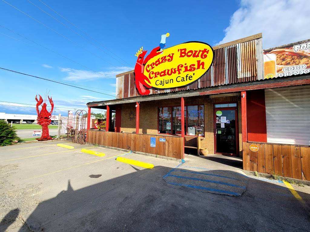 Crazy Bout Crawfish | restaurant | 1905 Rees St, Breaux Bridge, LA 70517, USA | 3373323071 OR +1 337-332-3071