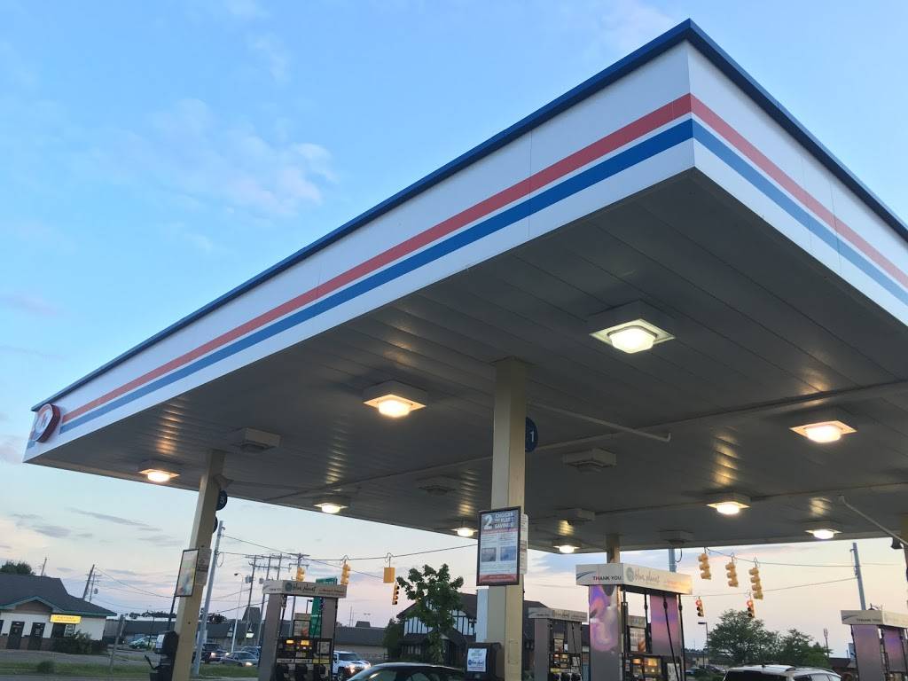 Holiday Stationstores | cafe | 620 W Main St, Gaylord, MI 49735, USA | 9897327609 OR +1 989-732-7609