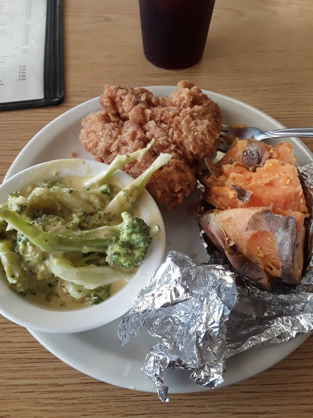 Hungry House | restaurant | 4423 TN-58, Chattanooga, TN 37416, USA | 4238994507 OR +1 423-899-4507