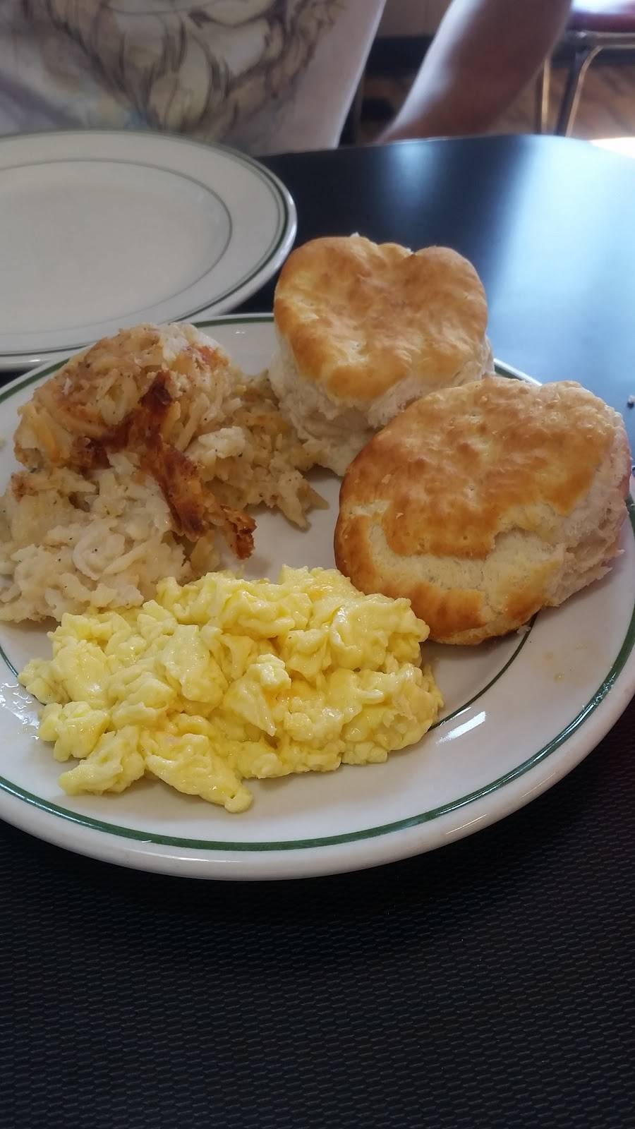 Kilgores Family Restaurant | restaurant | 214 Village Square, Pleasant View, TN 37146, USA | 6153985103 OR +1 615-398-5103