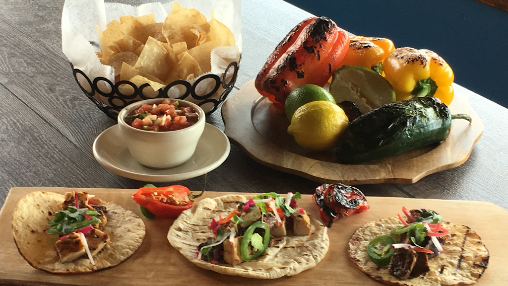 Guapos | restaurant | 8130 Wisconsin Ave, Bethesda, MD 20814, USA | 3016560888 OR +1 301-656-0888