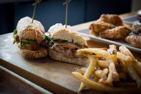 Rishi Sushi Kitchen & Bar | restaurant | 114 N 3rd St, Columbus, OH 43215, USA | 6149145124 OR +1 614-914-5124