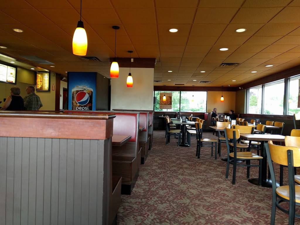 Papa Ginos | restaurant | 885 Belmont St, Brockton, MA 02301, USA | 5085881911 OR +1 508-588-1911