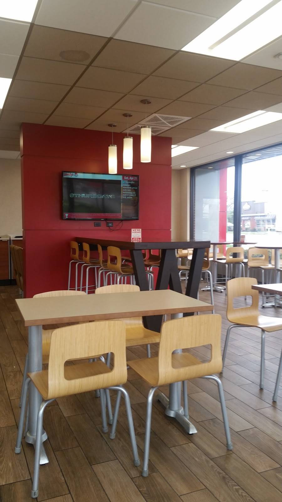 Wendys | restaurant | 734 Scioto St, Urbana, OH 43078, USA | 9376521104 OR +1 937-652-1104